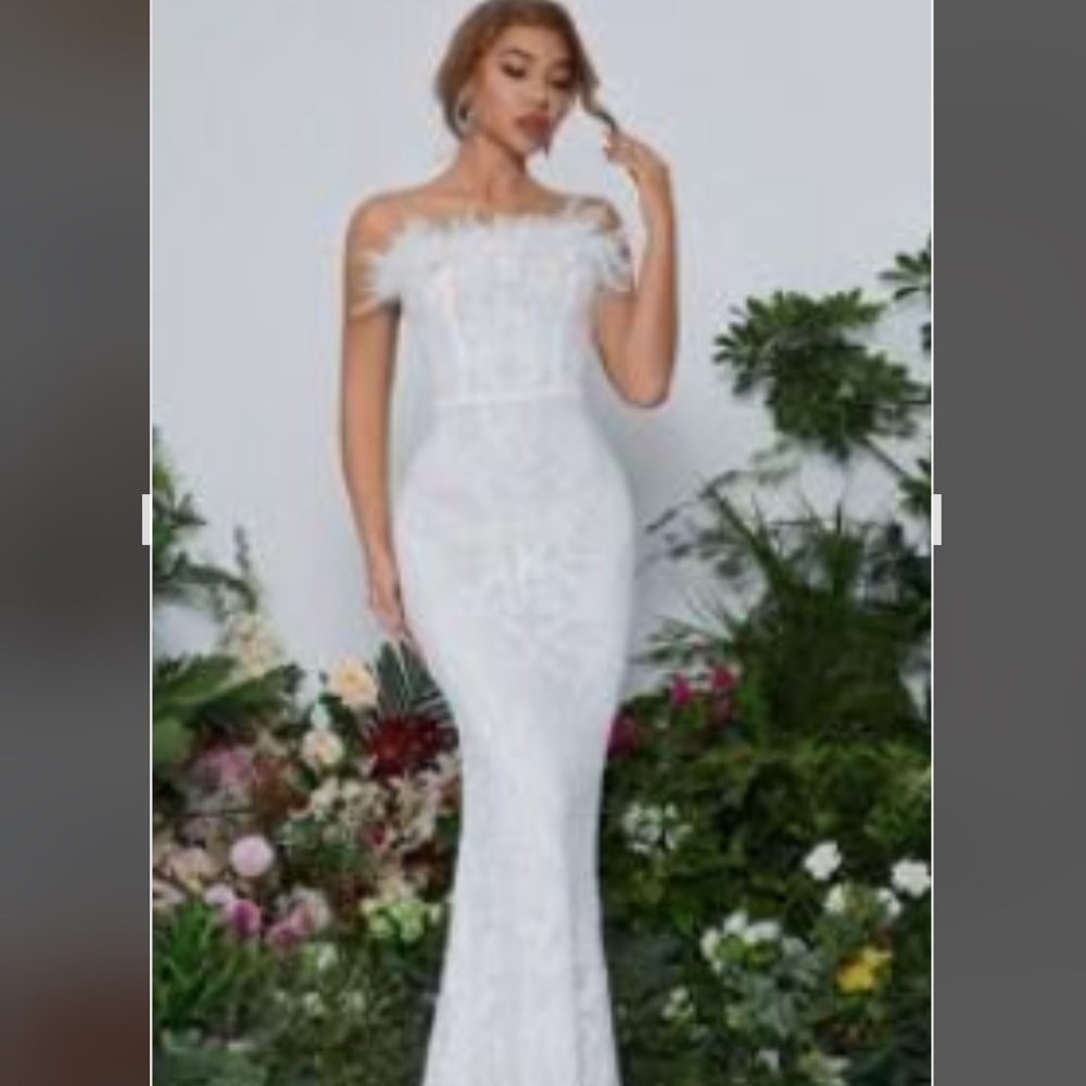 Elegant White Off-Shoulder Dress